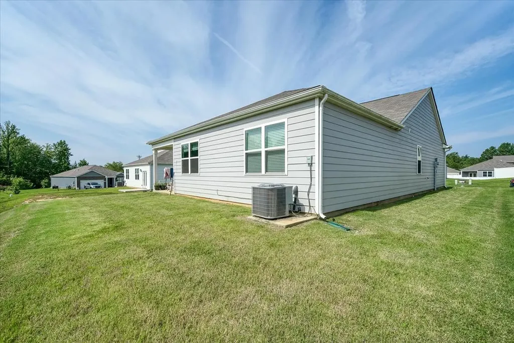 305 Oliver Way Baxter TN 38544