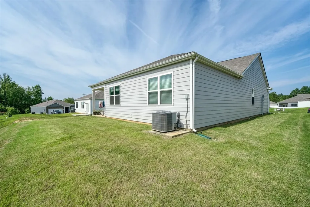 305 Oliver Way Baxter TN 38544