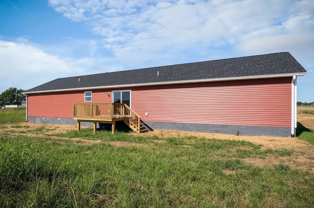 14305 Old Kentucky Road Walling TN 38587