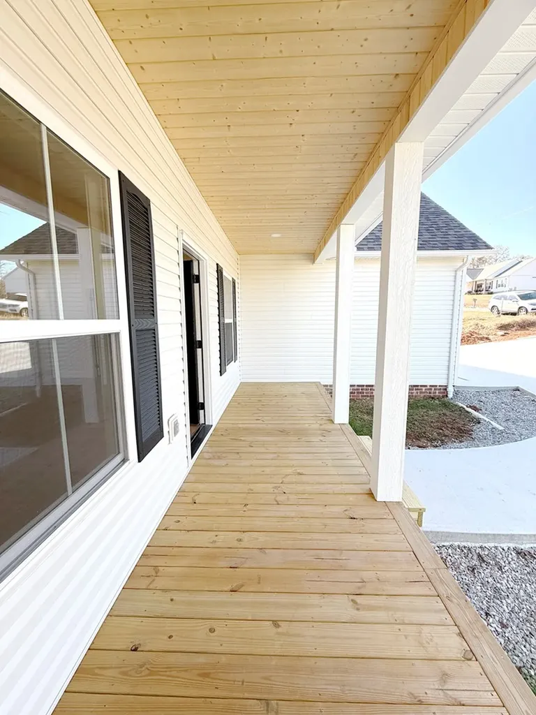 226 Blackberry Lane Sparta TN 38583