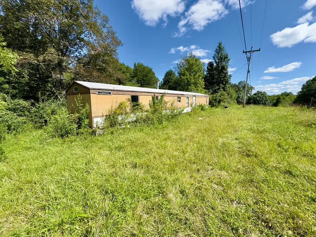 8849 Eastland Road Sparta TN 38583
