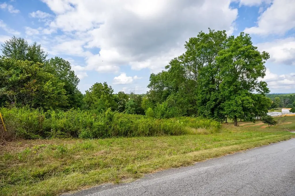 1941 Bear Creek Point Cookeville TN 38506