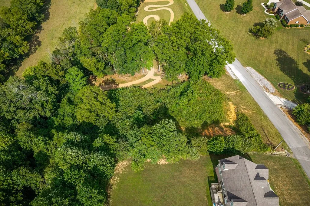 1941 Bear Creek Point Cookeville TN 38506