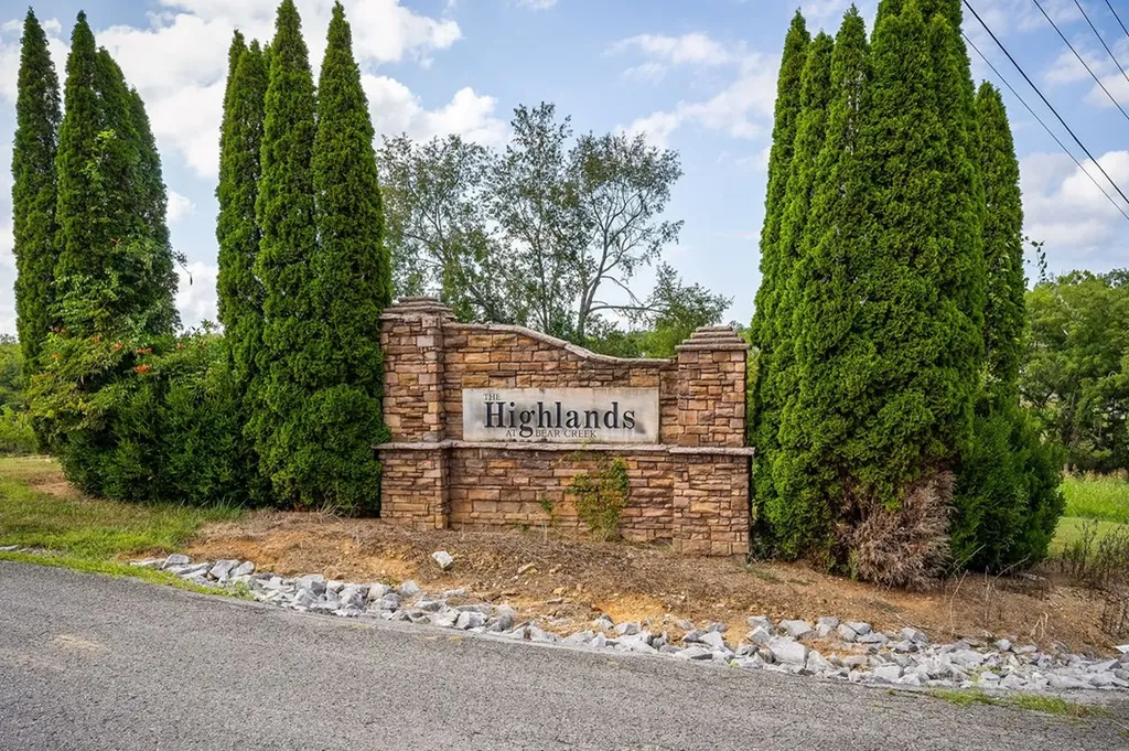 1941 Bear Creek Point Cookeville TN 38506