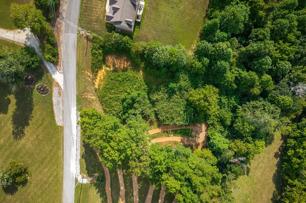 1941 Bear Creek Point Cookeville TN 38506