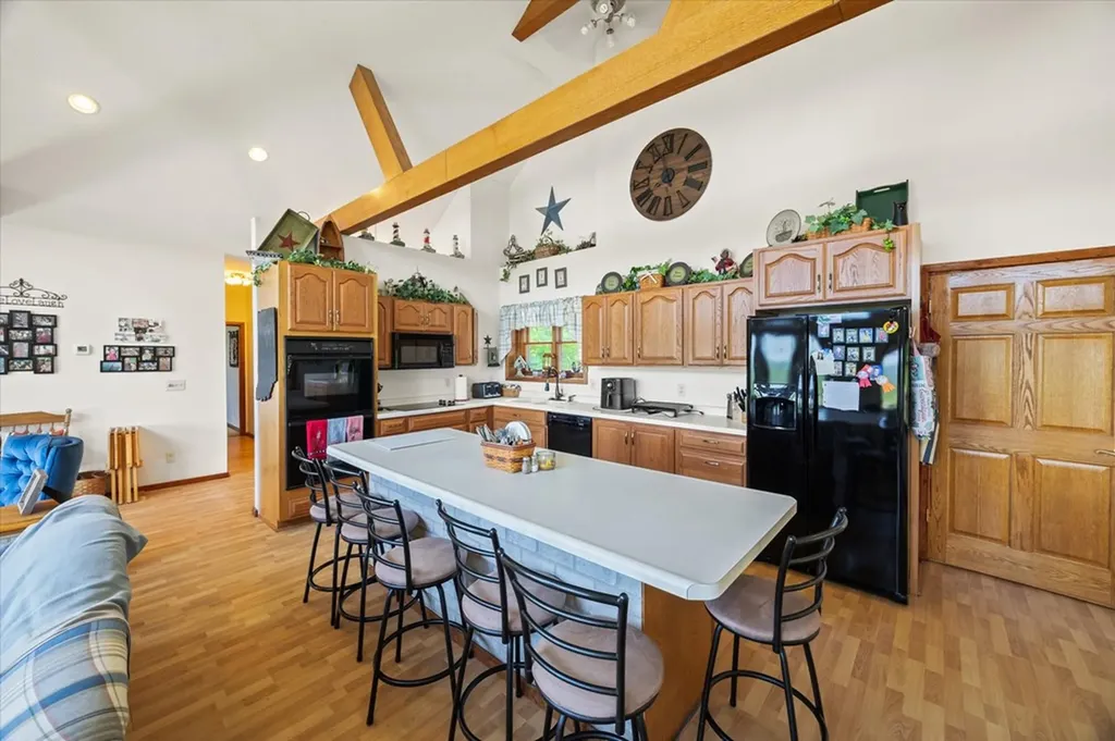 7380 Lillydale Road Byrdstown TN 38549