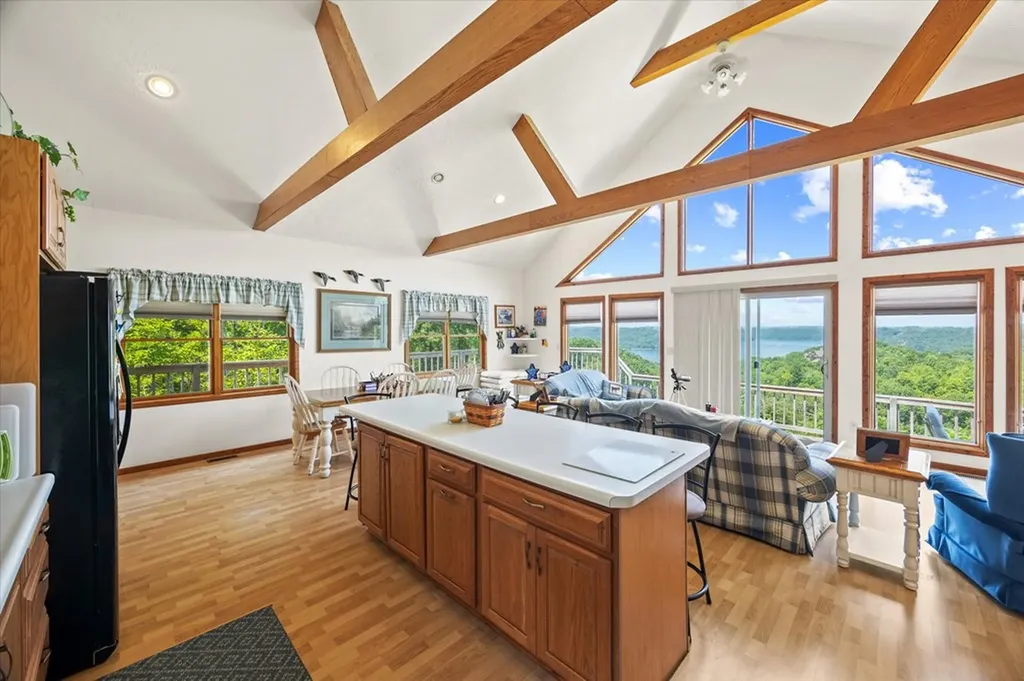 7380 Lillydale Road Byrdstown TN 38549