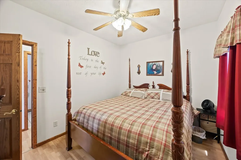 7380 Lillydale Road Byrdstown TN 38549