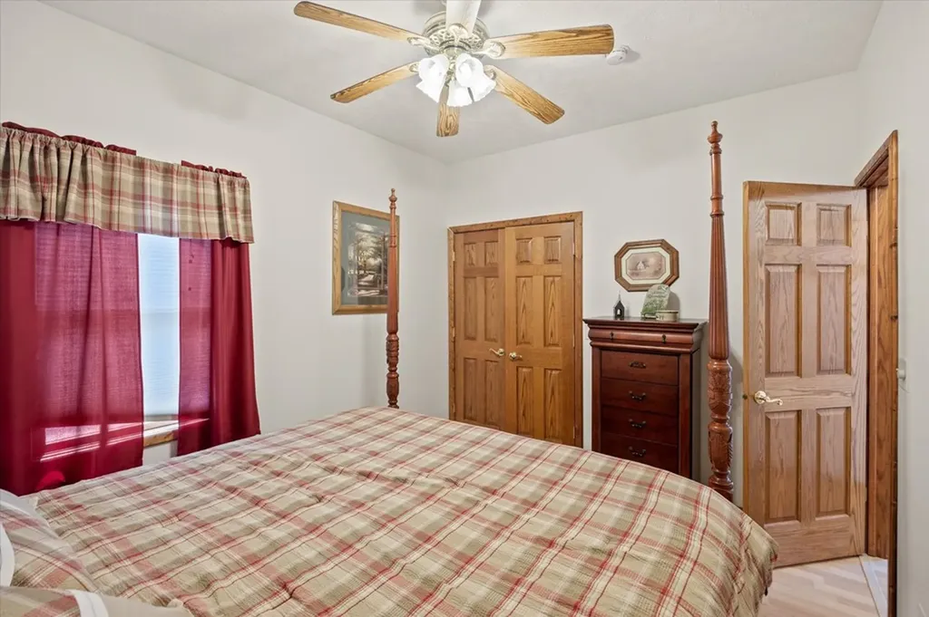 7380 Lillydale Road Byrdstown TN 38549