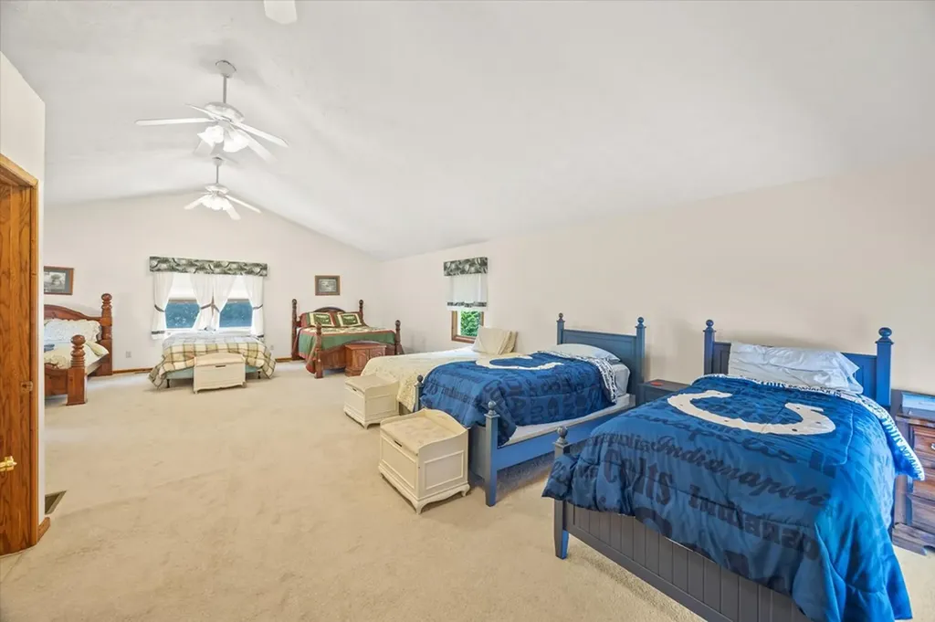 7380 Lillydale Road Byrdstown TN 38549