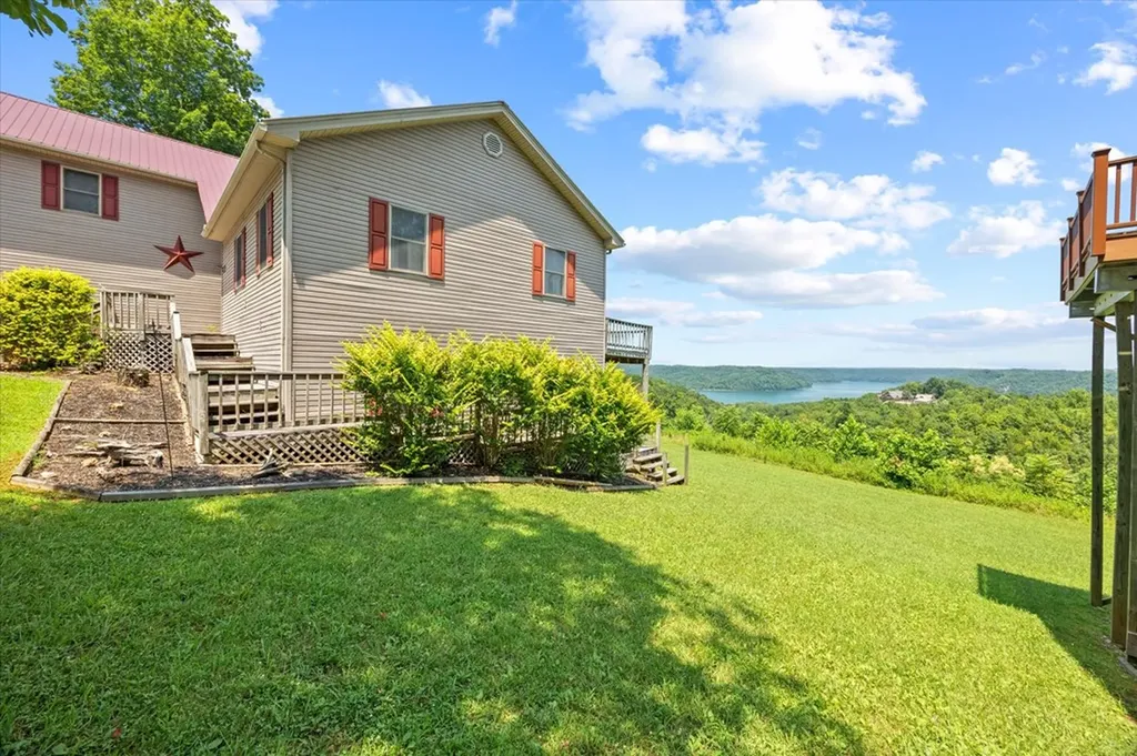 7380 Lillydale Road Byrdstown TN 38549