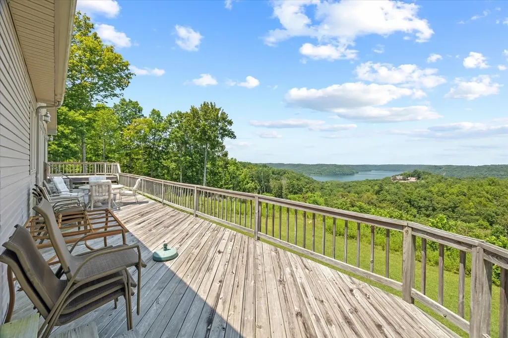 7380 Lillydale Road Byrdstown TN 38549