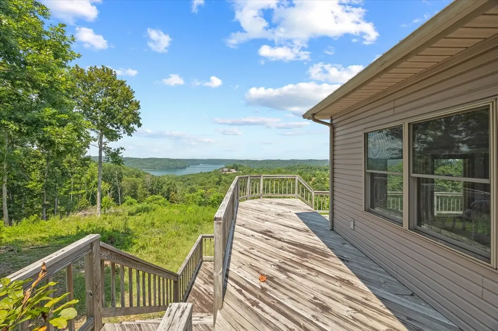 7380 Lillydale Road Byrdstown TN 38549