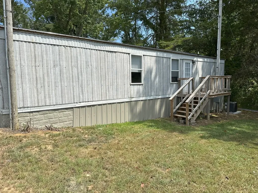 4250 Window Cliff Road Baxter TN 38544