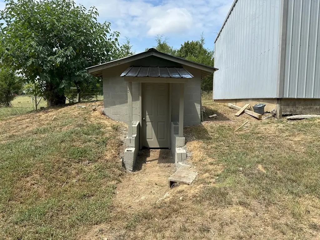 4250 Window Cliff Road Baxter TN 38544