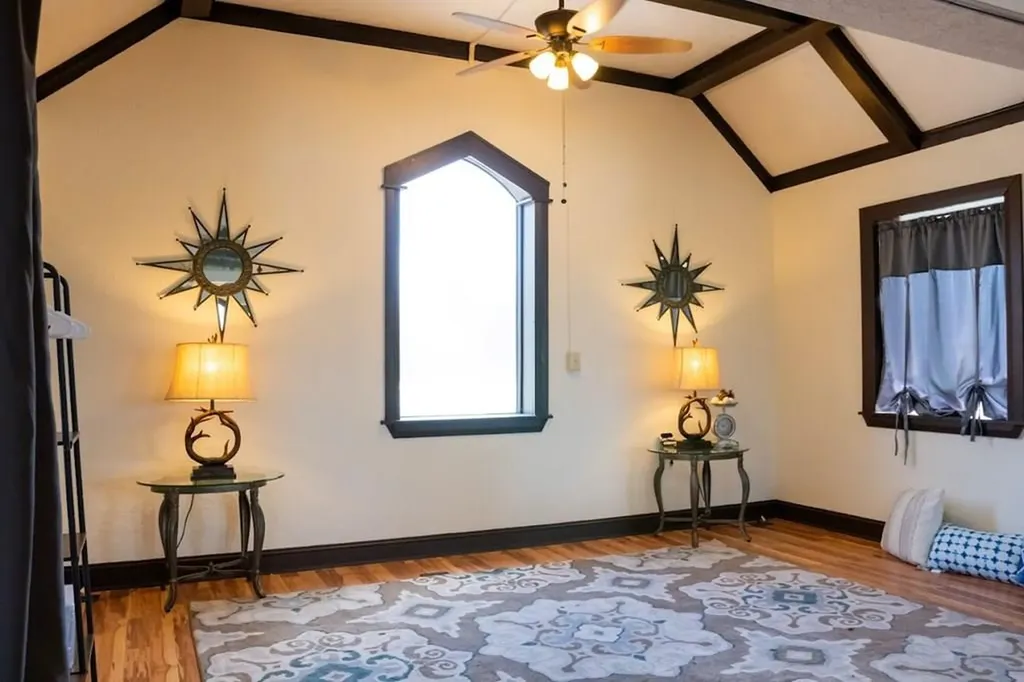 18 North Church Street Sparta TN 38583