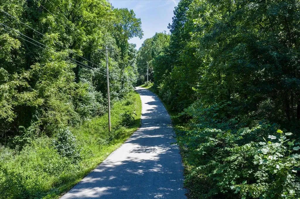461 S. Plantation Drive Cookeville TN 38506