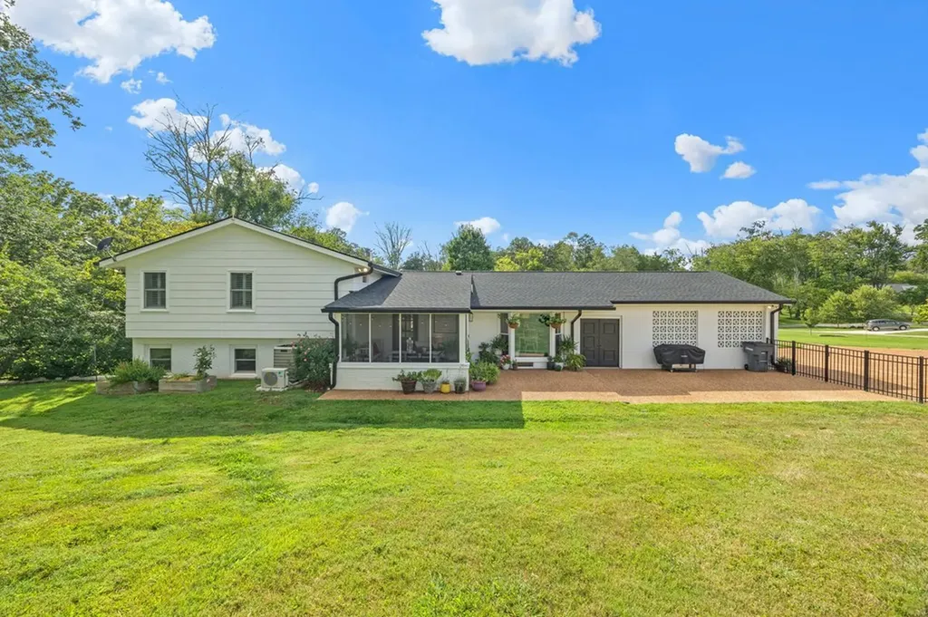 629 Clark Avenue Cookeville TN 38501