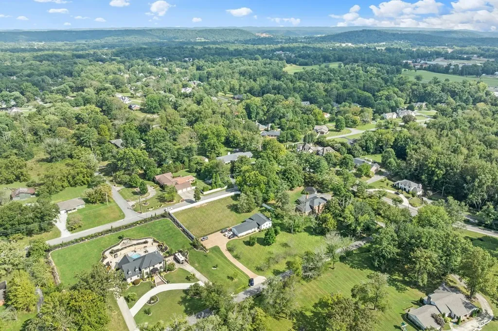 629 Clark Avenue Cookeville TN 38501