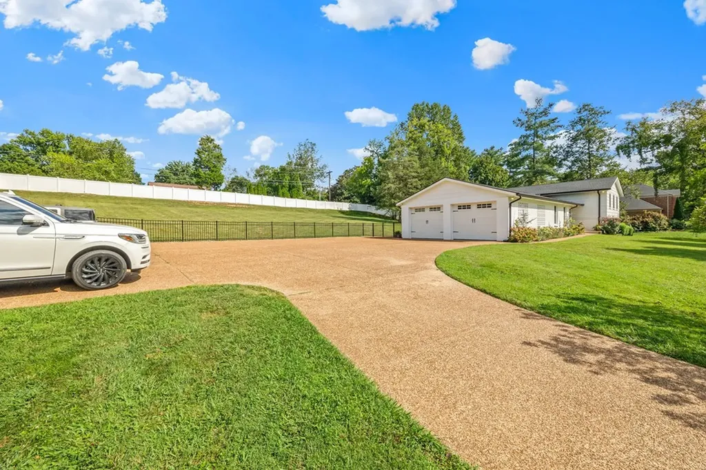 629 Clark Avenue Cookeville TN 38501