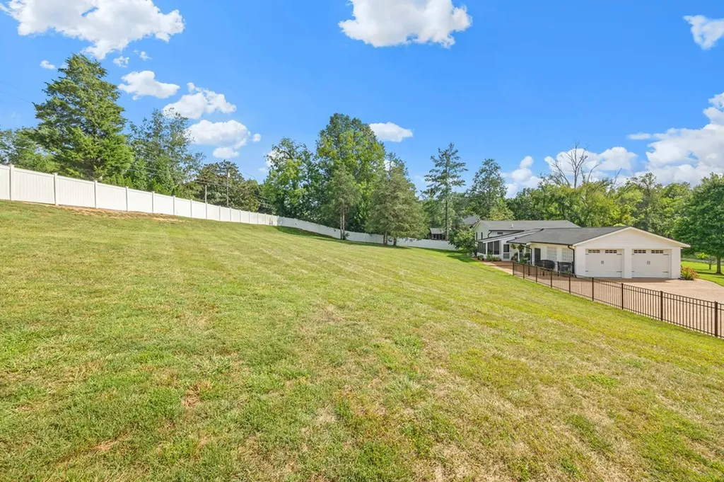 629 Clark Avenue Cookeville TN 38501