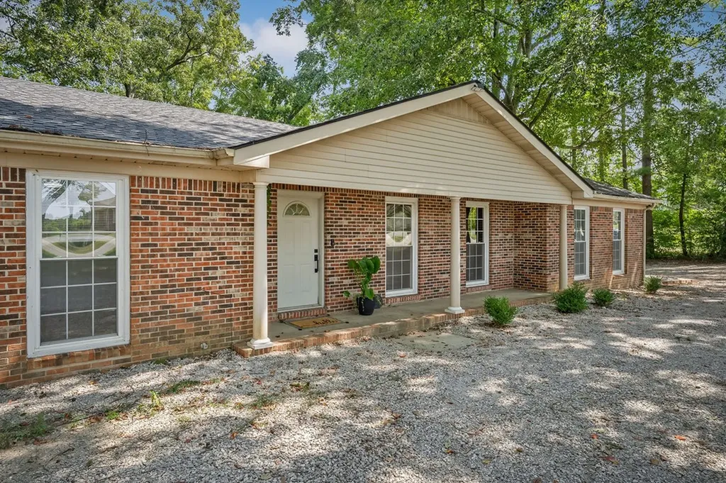 1514 Quinland Lake Road Cookeville TN 38506