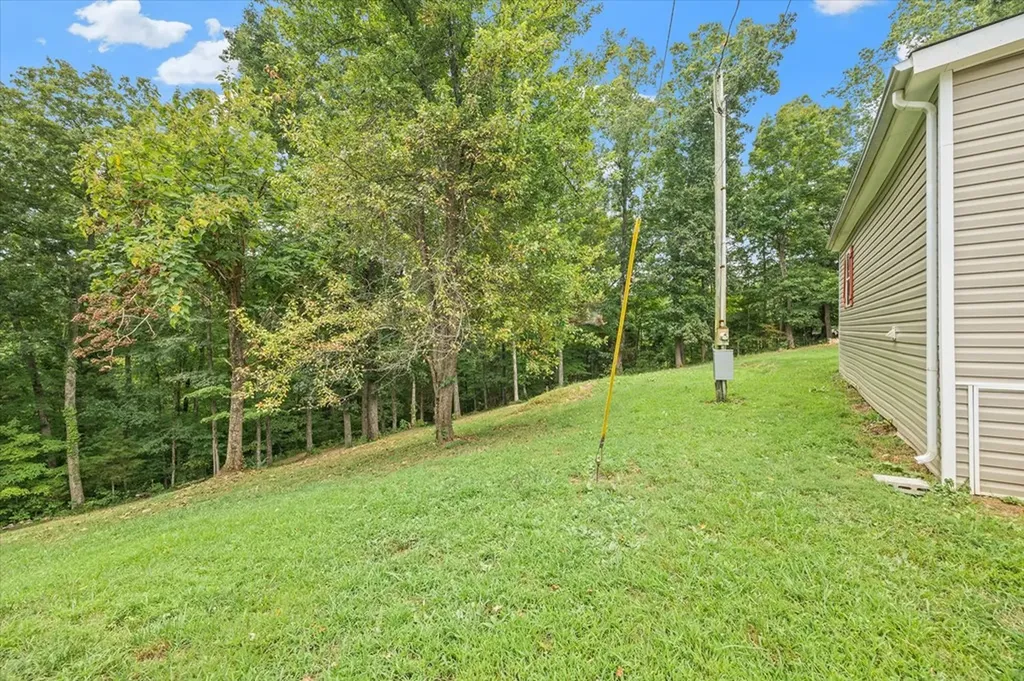 5992 Willow Grove Highway Allons TN 38541