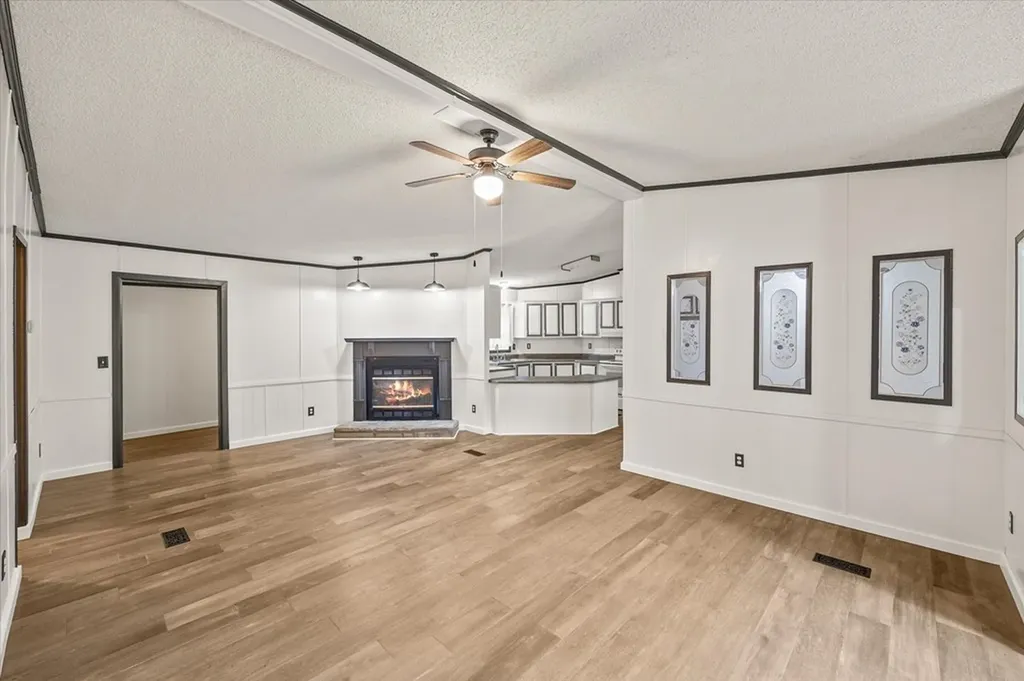 5992 Willow Grove Highway Allons TN 38541