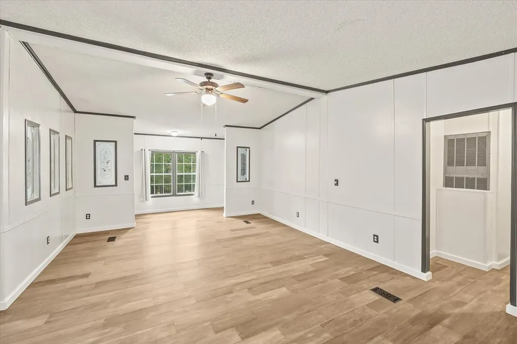 5992 Willow Grove Highway Allons TN 38541