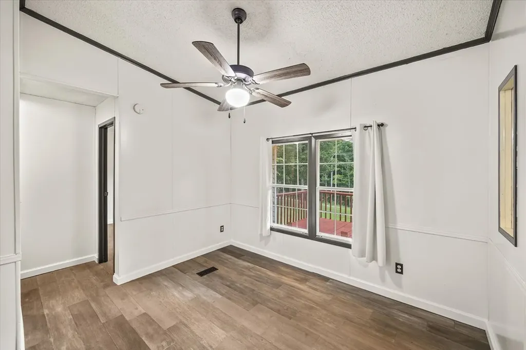 5992 Willow Grove Highway Allons TN 38541