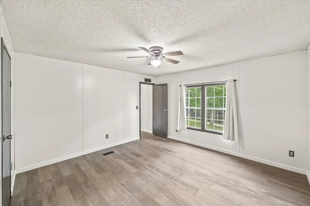 5992 Willow Grove Highway Allons TN 38541