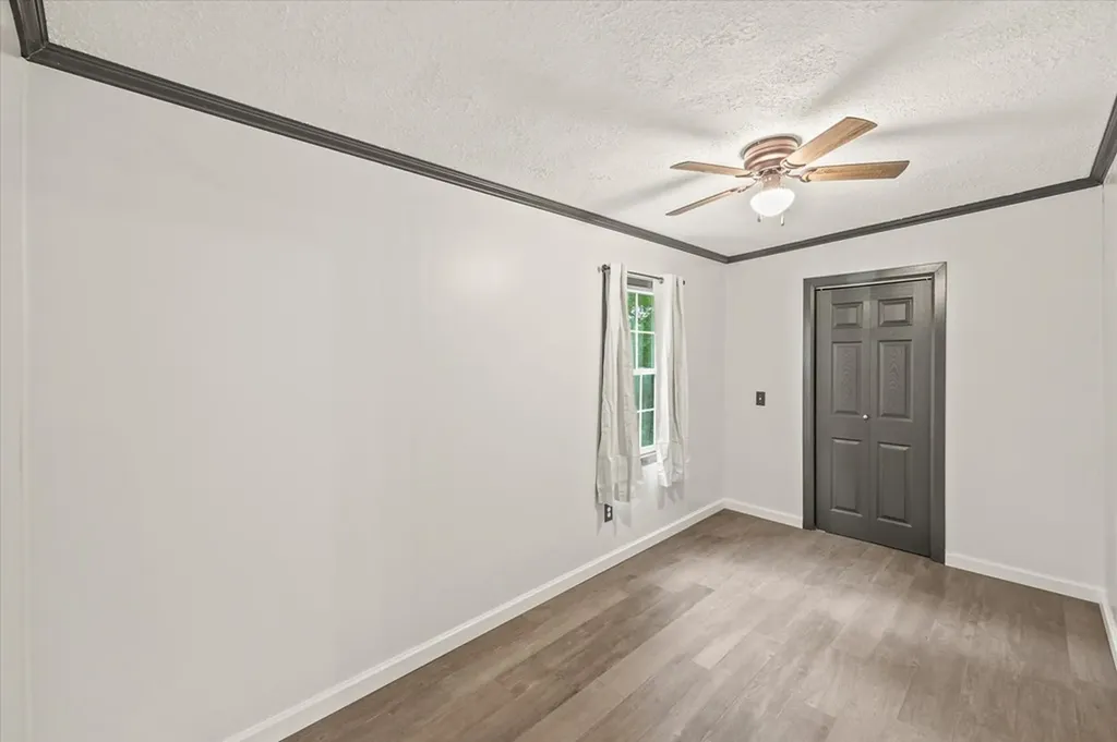 5992 Willow Grove Highway Allons TN 38541