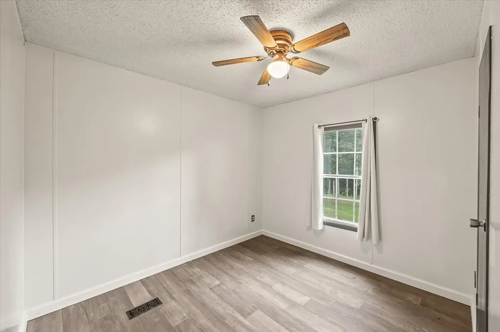 5992 Willow Grove Highway Allons TN 38541