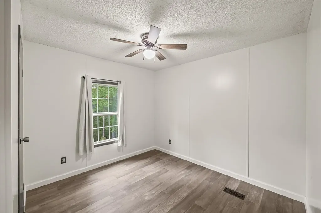 5992 Willow Grove Highway Allons TN 38541