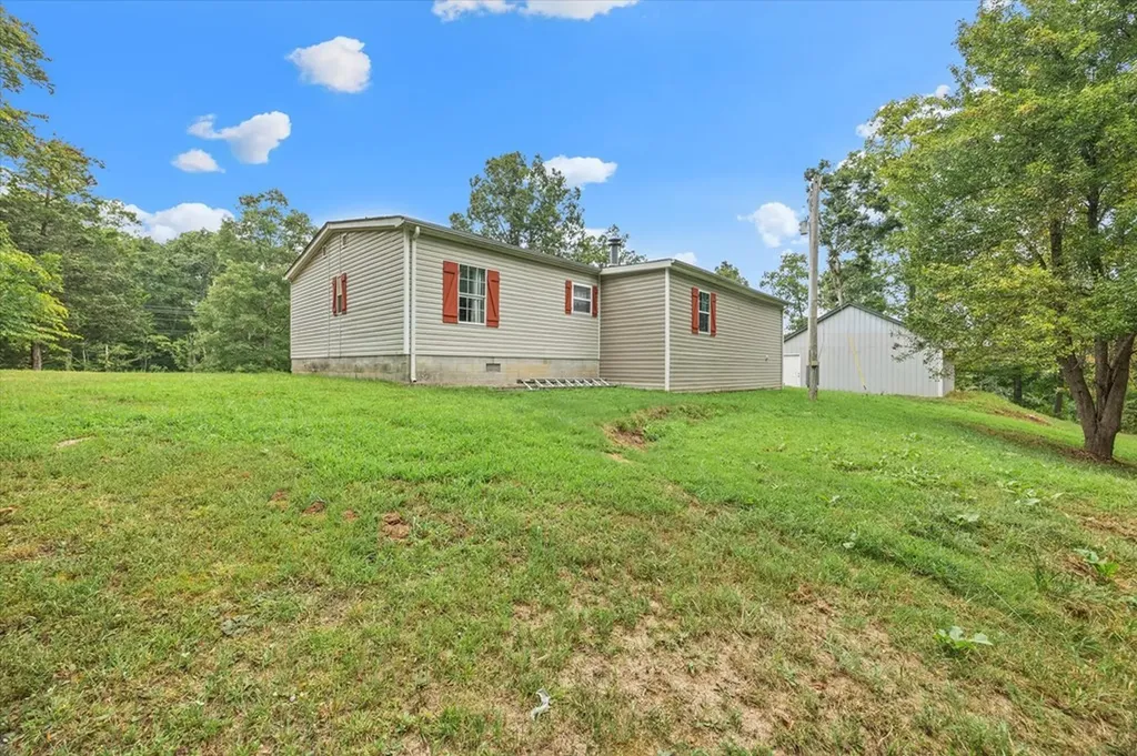 5992 Willow Grove Highway Allons TN 38541