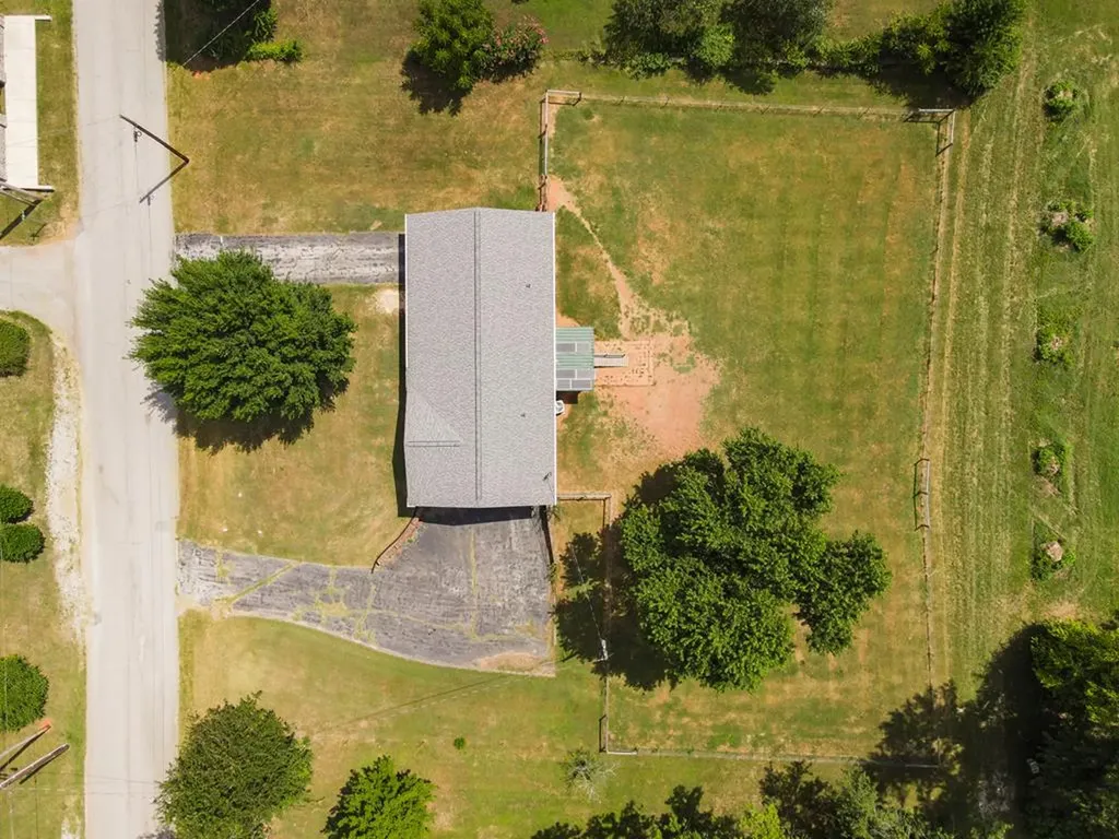 503 Evans Street Livingston TN 38570