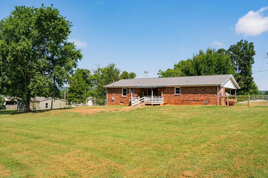 503 Evans Street Livingston TN 38570