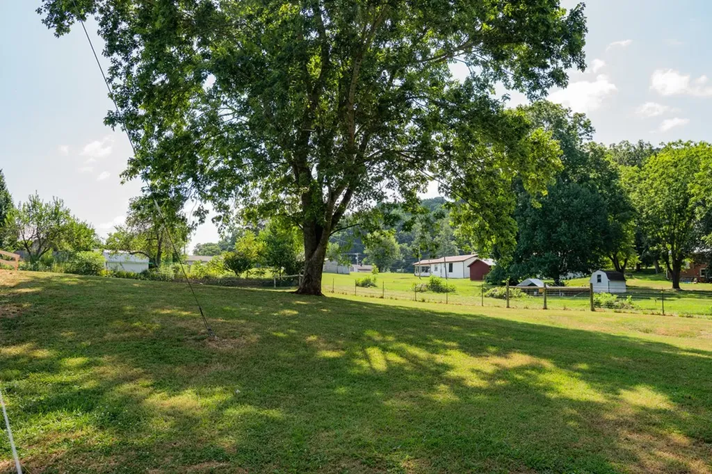 503 Evans Street Livingston TN 38570