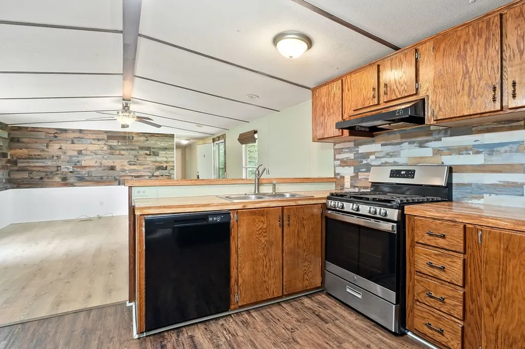 629 Woodland Trail Sparta TN 38583