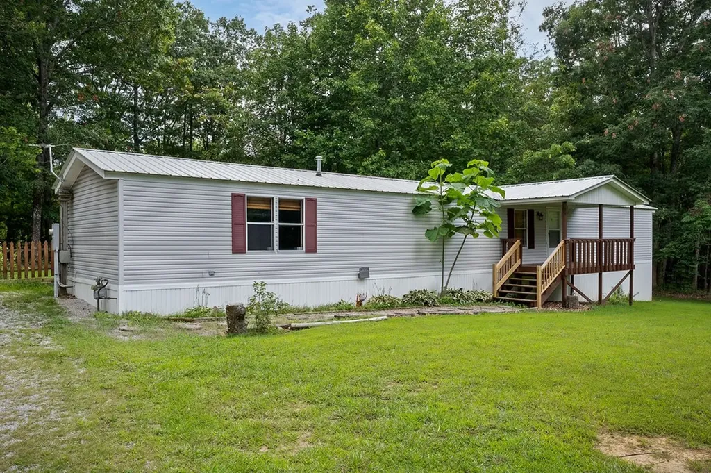 629 Woodland Trail Sparta TN 38583