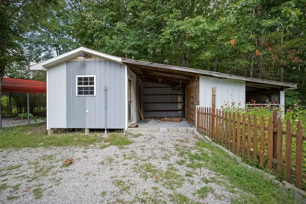 629 Woodland Trail Sparta TN 38583