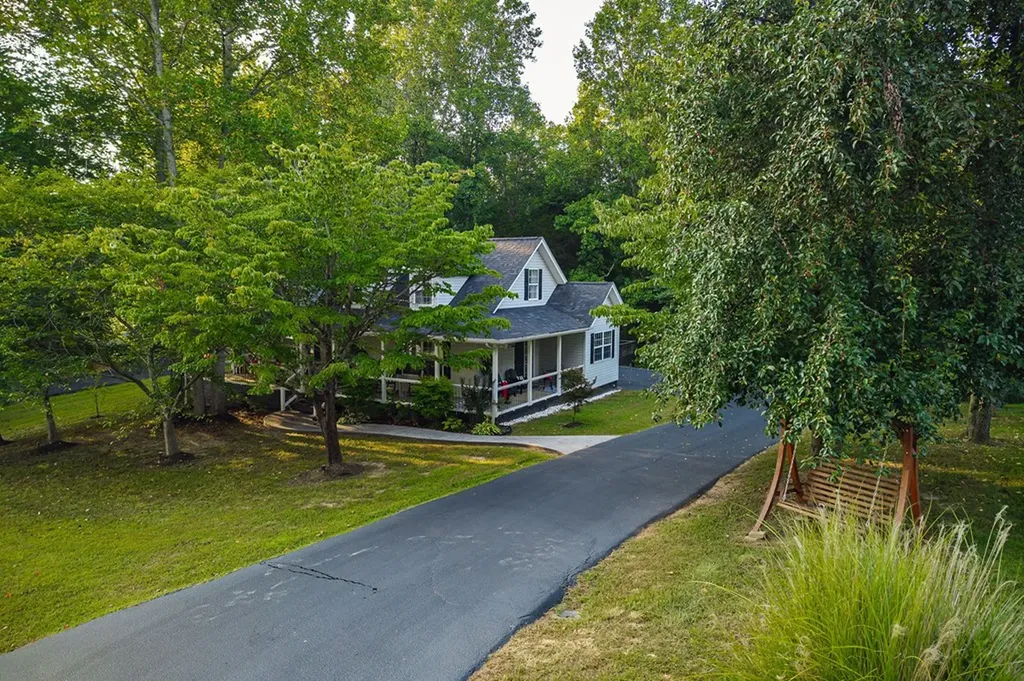 230 Storyland Drive Byrdstown TN 38549