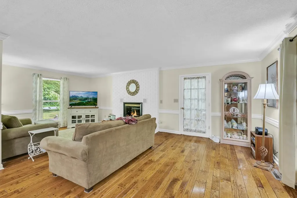 712 Callahan Road Monterey TN 38574