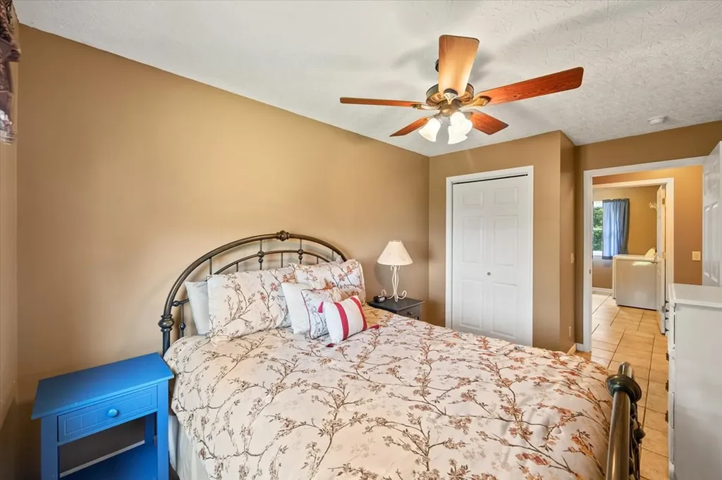 7378 Lillydale Road Byrdstown TN 38549