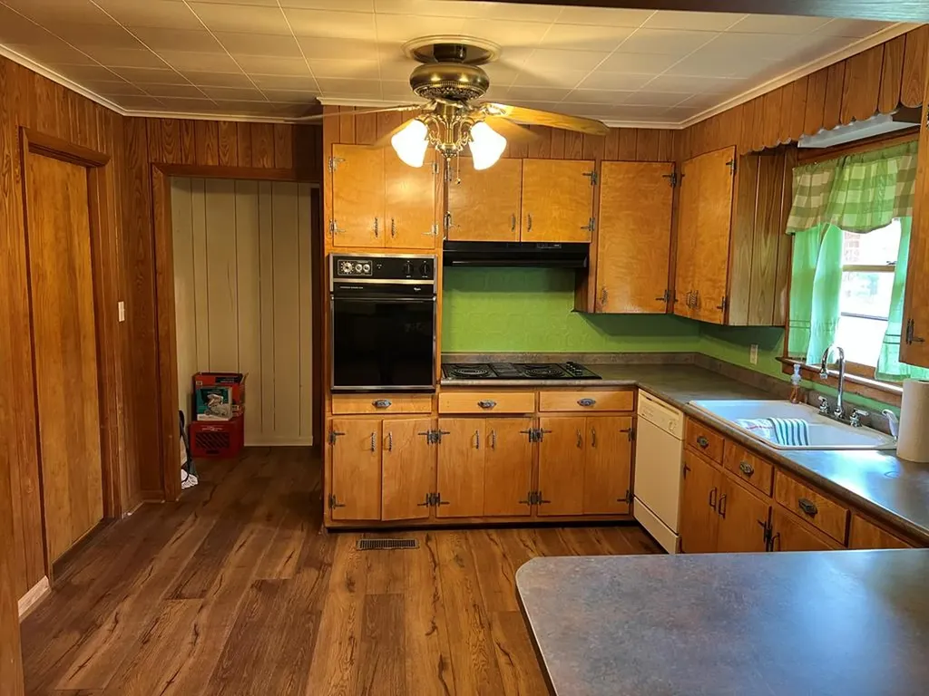 3426 Old Rock Island Road Rock Island TN 38581