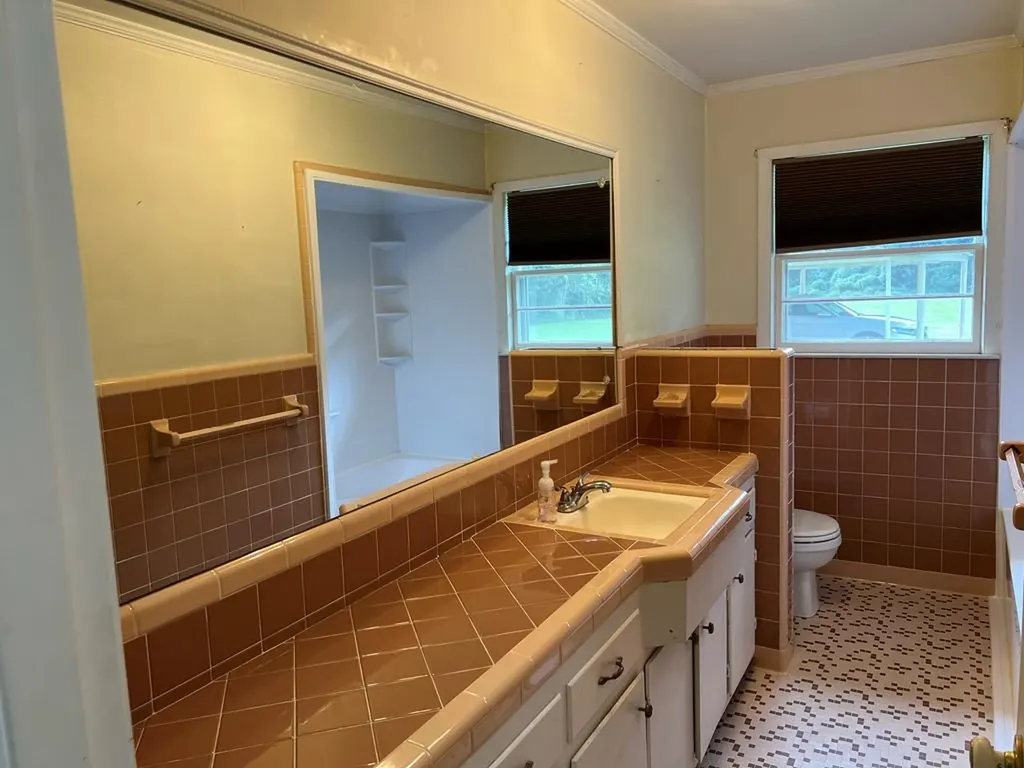 3426 Old Rock Island Road Rock Island TN 38581