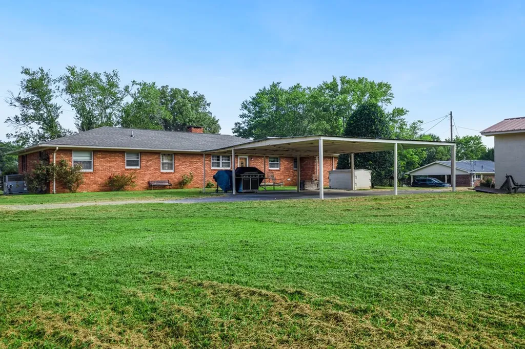 3426 Old Rock Island Road Rock Island TN 38581