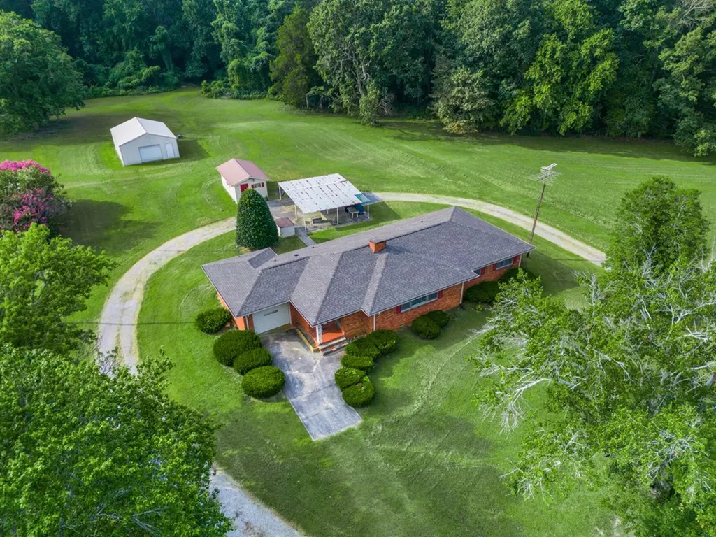 3426 Old Rock Island Road Rock Island TN 38581