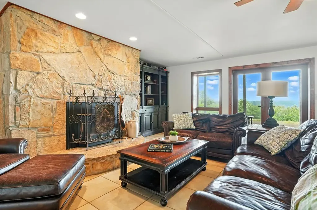 4445 Hurricane Ridge Smithville TN 37166