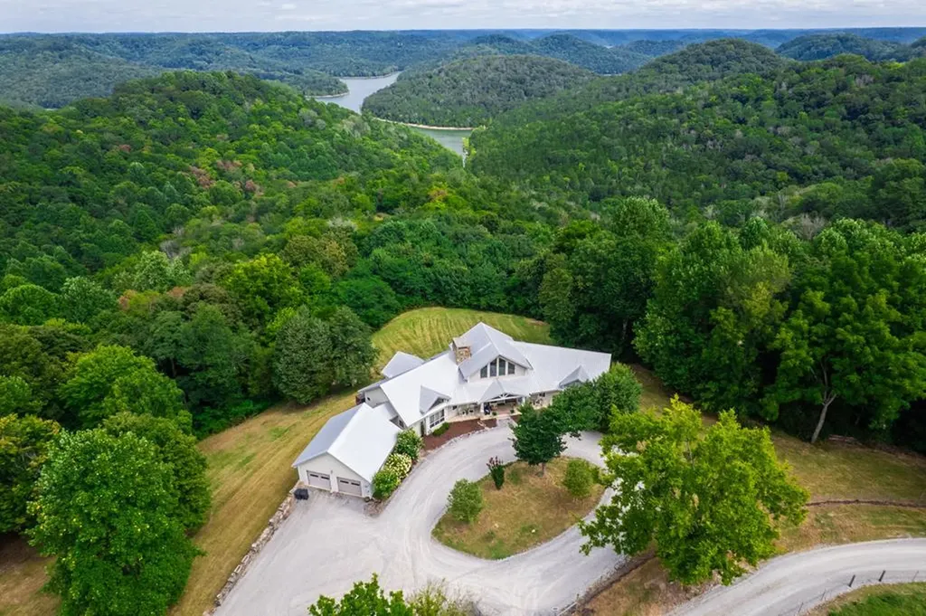 4445 Hurricane Ridge Smithville TN 37166